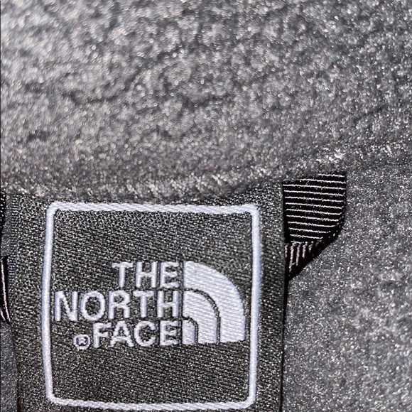 North Face Fleece Jacket - Picture 6 of 9